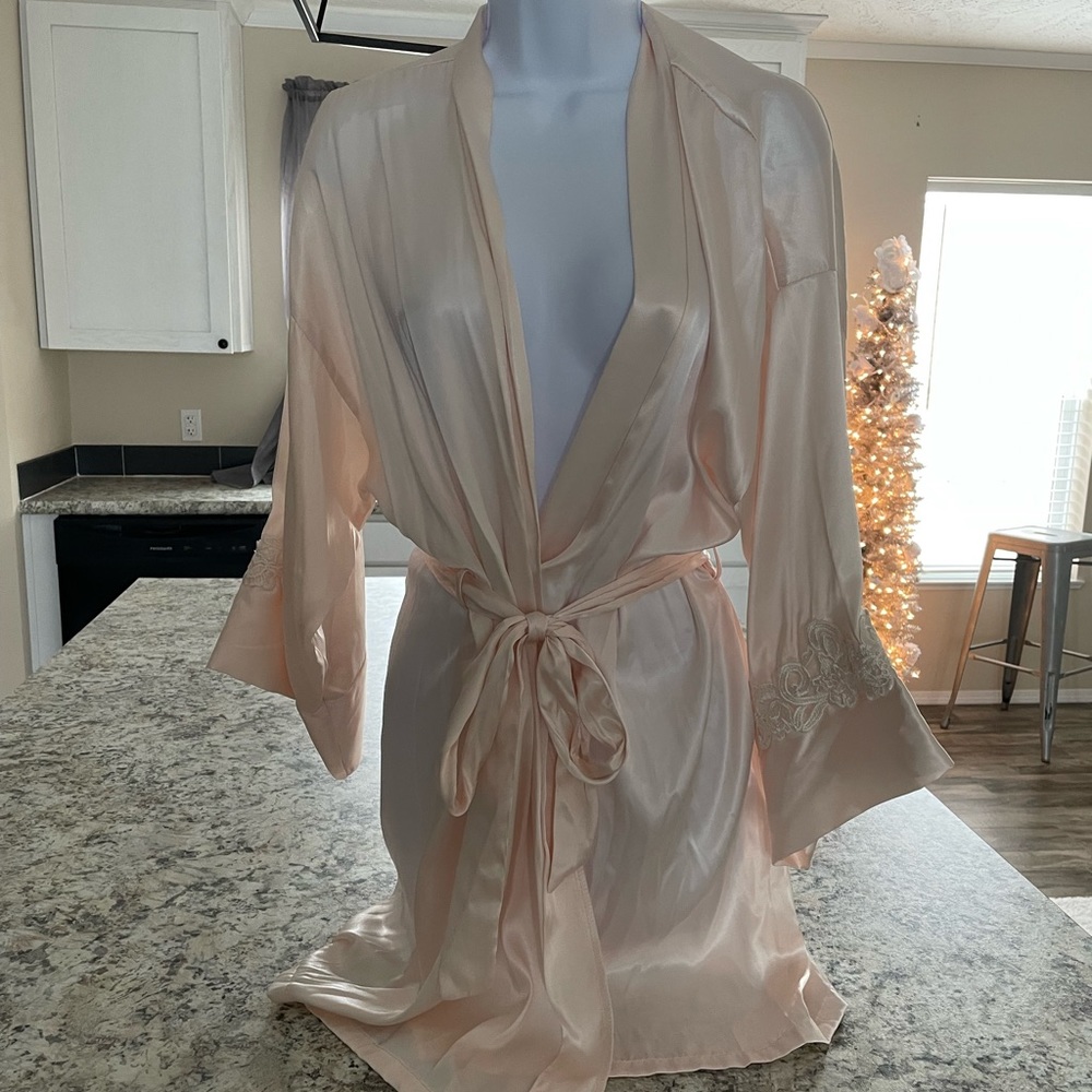 Bridal Robe - Picture 2 of 3